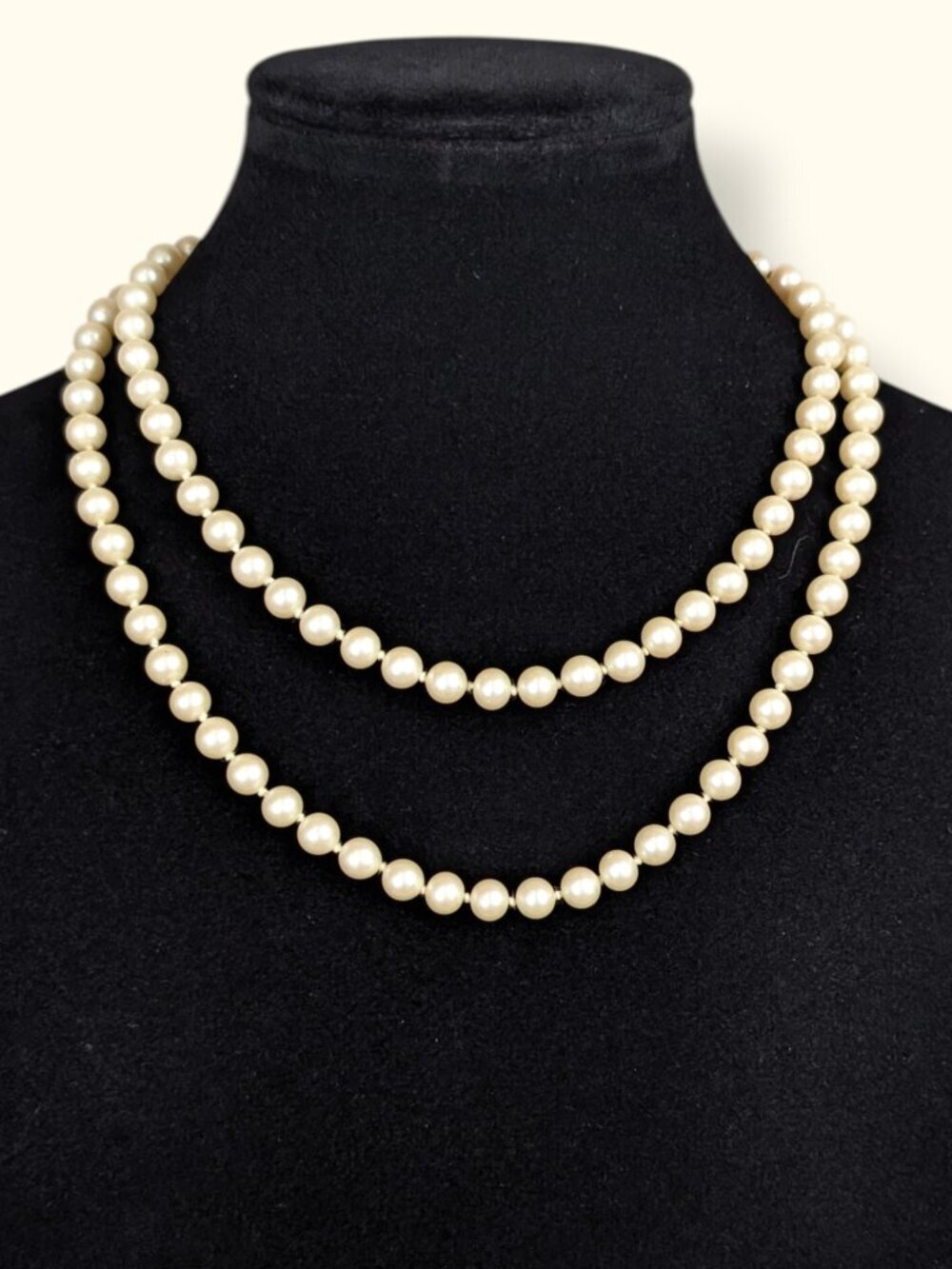Vintage Off-White Knotted Faux Pearl Necklace
